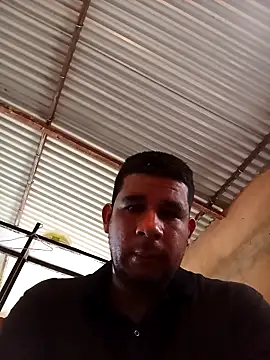 Snapshot of El-reyleon chatting on 23, 4, 2026 El-reyleon online show from 23, 4, 2026