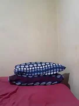 Sexy-queen99xx online show from 18, 2, 2025