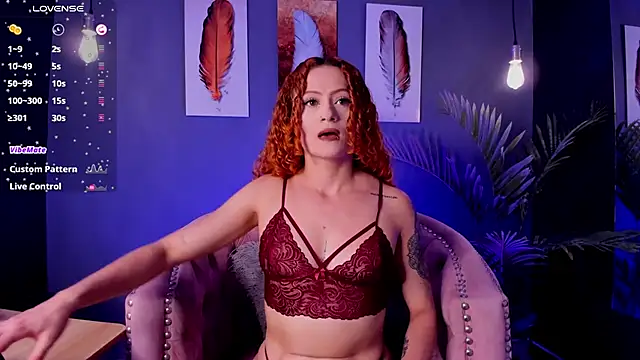 Snapshot of amy_e chatting on 17, 11, 2025 amy e online show from 17, 11, 2025