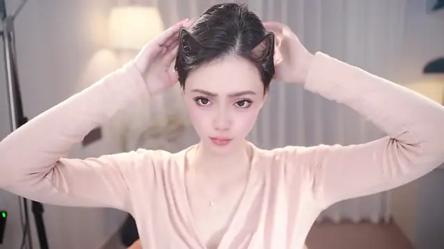 Ocean--Lili online show from 10, 11, 2025