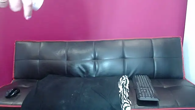 Snapshot of Young_Strawberryy chatting on 20, 2, 2025 Young Strawberryy online show from 20, 2, 2025