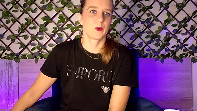 LadyChantale online show from 22, 9, 2025