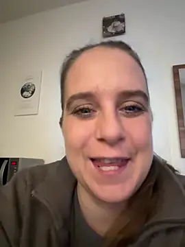 LadyChantale online show from 9, 4, 2026