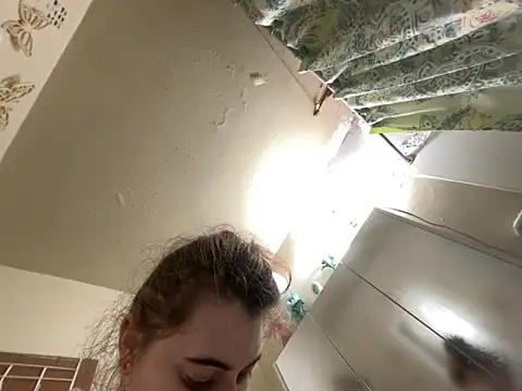 Snowbunnycake 131 online show from 27, 11, 2025