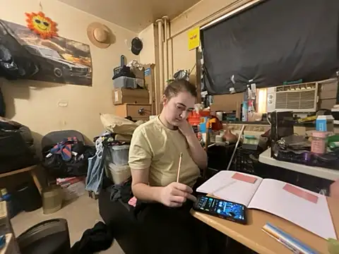 Snapshot of Snowbunnycake_131 chatting on 18, 3, 2026 Snowbunnycake 131 online show from 18, 3, 2026