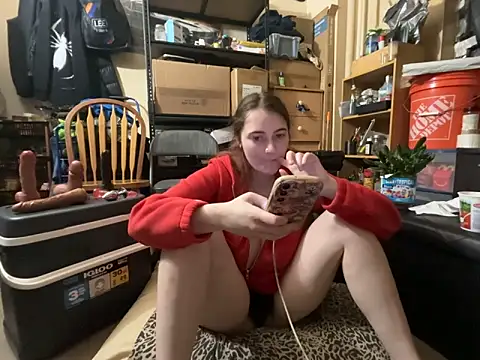 Snapshot of Snowbunnycake_131 chatting on 31, 5, 2026 Snowbunnycake 131 online show from 31, 5, 2026