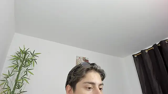 Giordano Russo online show from 8, 1, 2025