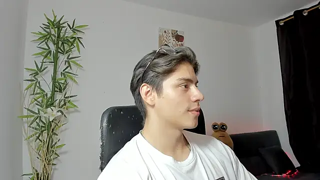 Giordano Russo online show from 9, 1, 2025