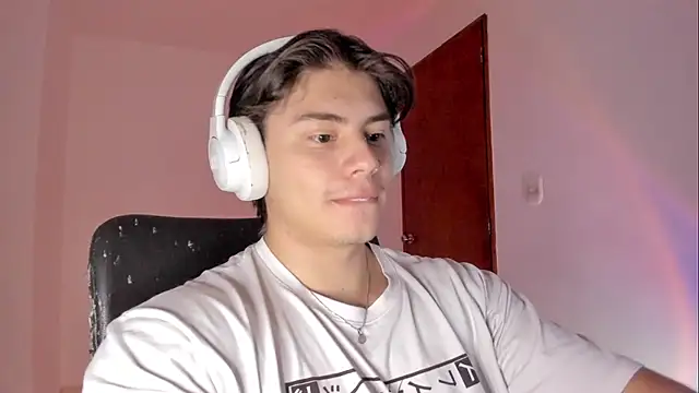 Snapshot of Giordano_Russo chatting on 16, 4, 2026 Giordano Russo online show from 16, 4, 2026