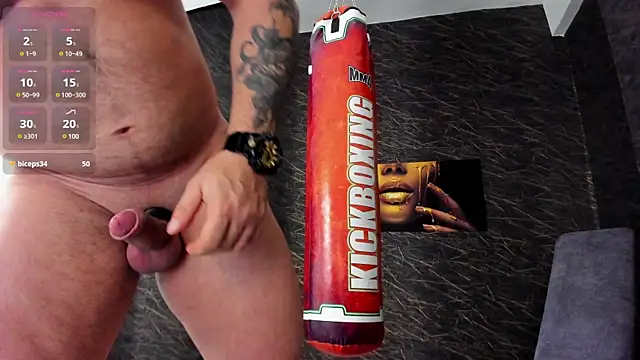 Snapshot of alexhunk09 chatting on 14, 12, 2024 alexhunk09 online show from 14, 12, 2024