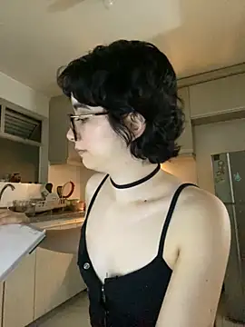 Snapshot of _Lunnaa_ chatting on 16, 3, 2026 Lunnaa online show from 16, 3, 2026