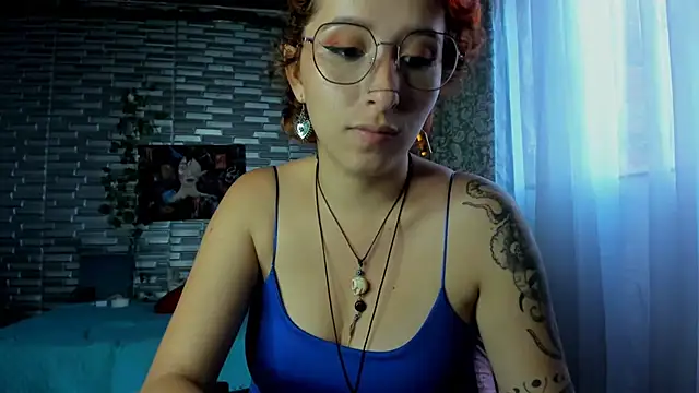 Ginger Sweetty online show from 19, 12, 2025