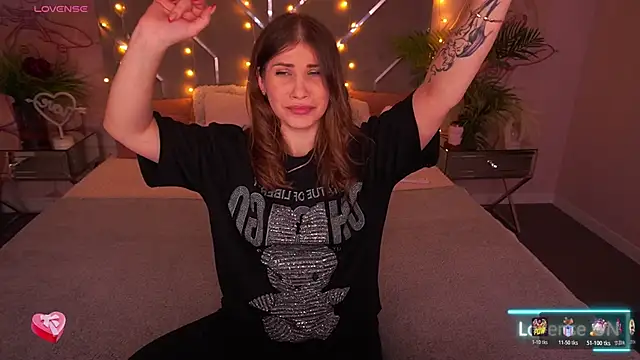 Snapshot of CassandraGood chatting on 12, 2, 2026 CassandraGood online show from 12, 2, 2026