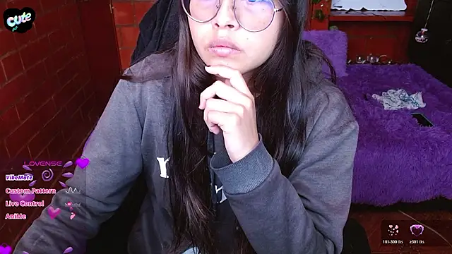 Snapshot of MidoriQuiinn chatting on 12, 2, 2026 MidoriQuiinn online show from 12, 2, 2026