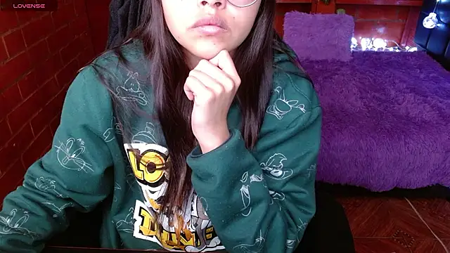 Snapshot of MidoriQuiinn chatting on 17, 2, 2026 MidoriQuiinn online show from 17, 2, 2026