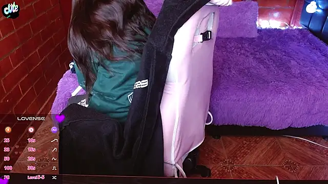 Snapshot of MidoriQuiinn chatting on 19, 2, 2026 MidoriQuiinn online show from 19, 2, 2026