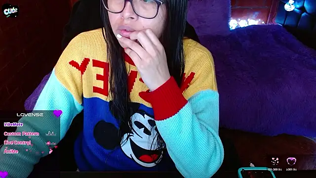 Snapshot of MidoriQuiinn chatting on 6, 3, 2026 MidoriQuiinn online show from 6, 3, 2026