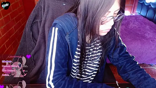 Snapshot of MidoriQuiinn chatting on 25, 3, 2026 MidoriQuiinn online show from 25, 3, 2026