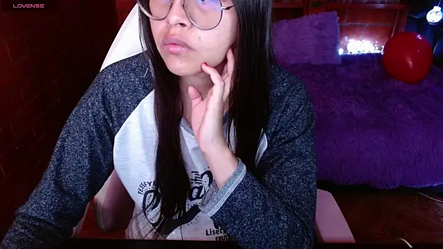 Snapshot of MidoriQuiinn chatting on 14, 4, 2026 MidoriQuiinn online show from 14, 4, 2026