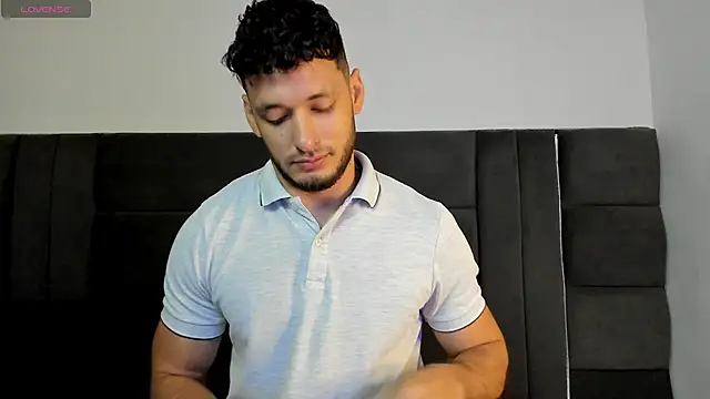 Snapshot of alejandro__2 chatting on 15, 4, 2026 alejandro 2 online show from 15, 4, 2026