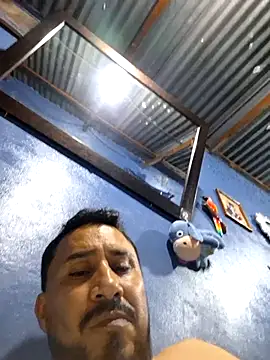 Snapshot of Eumanzor chatting on 11, 6, 2026 Eumanzor online show from 11, 6, 2026