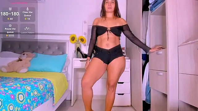 Snapshot of sharonDulce chatting on 30, 3, 2026 sharonDulce online show from 30, 3, 2026