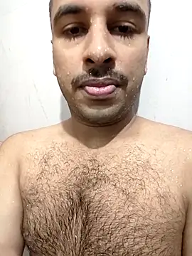 Snapshot of vishnuvinod_india chatting on 5, 3, 2025 vishnuvinod india online show from 5, 3, 2025