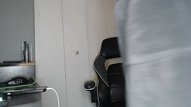 Snapshot of ChrisVacher chatting on 4, 12, 2024 ChrisVacher online show from 4, 12, 2024