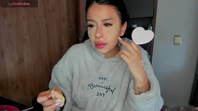 Snapshot of keyn_laurent_1 chatting on 28, 2, 2025 keyn laurent 1 online show from 28, 2, 2025