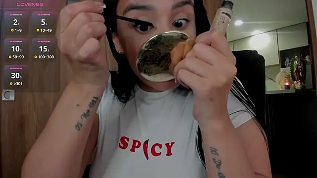 Snapshot of keyn_laurent_1 chatting on 27, 10, 2025 keyn laurent 1 online show from 27, 10, 2025