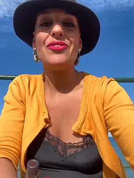 Snapshot of emprexkala chatting on 12, 12, 2024 emprexkala online show from 12, 12, 2024