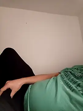 Snapshot of ScalicHat69 chatting on 13, 4, 2026 ScalicHat69 online show from 13, 4, 2026