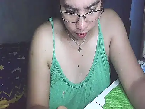 Snapshot of lovely_samxxx24 chatting on 14, 12, 2024 lovely samxxx24 online show from 14, 12, 2024