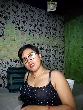 Snapshot of lovely_samxxx24 chatting on 19, 2, 2025 lovely samxxx24 online show from 19, 2, 2025