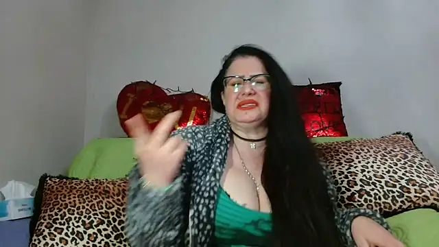Snapshot of x__KHALEESI__x chatting on 11, 2, 2025 x KHALEESI x online show from 11, 2, 2025