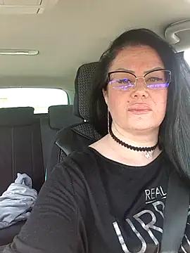 Snapshot of x__KHALEESI__x chatting on 16, 4, 2026 x KHALEESI x online show from 16, 4, 2026