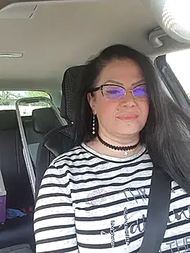 Snapshot of x__KHALEESI__x chatting on 18, 4, 2026 x KHALEESI x online show from 18, 4, 2026