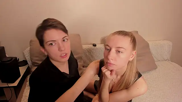 Snapshot of secret_dreams__ chatting on 10, 12, 2024 secret dreams online show from 10, 12, 2024