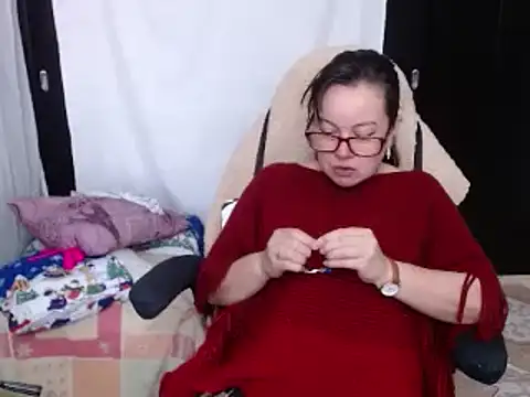 Snapshot of Sonialorens_ chatting on 12, 12, 2024 Sonialorens  online show from 12, 12, 2024