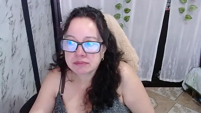 Snapshot of Sonialorens_ chatting on 20, 2, 2025 Sonialorens  online show from 20, 2, 2025