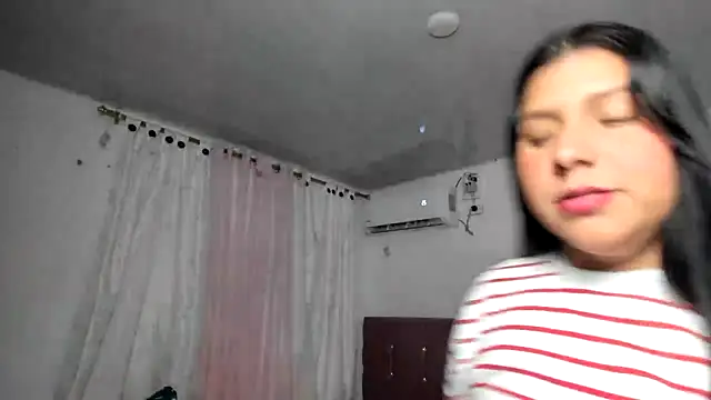 Snapshot of venuxwilliam chatting on 23, 12, 2025 venuxwilliam online show from 23, 12, 2025