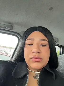 Snapshot of IamSashaLuv chatting on 19, 12, 2025 IamSashaLuv online show from 19, 12, 2025