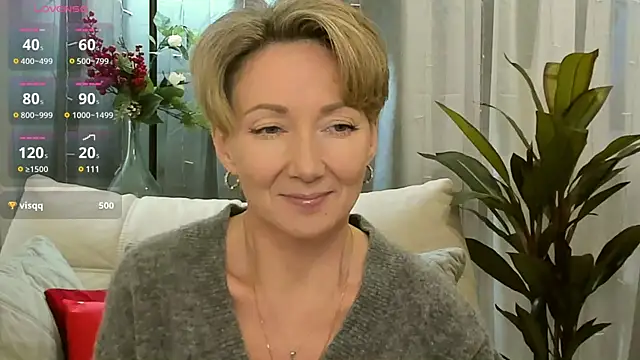 Snapshot of AkexandraFix chatting on 6, 12, 2024 AkexandraFix online show from 6, 12, 2024