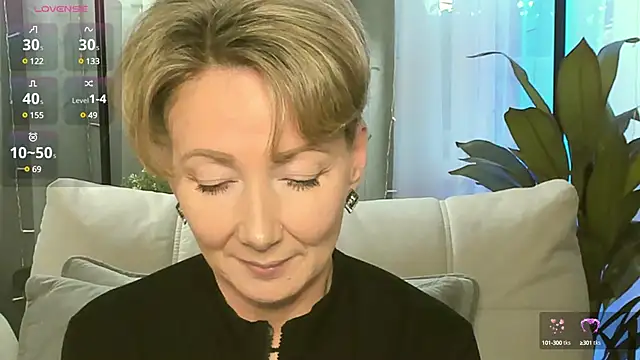 Snapshot of AkexandraFix chatting on 7, 2, 2025 AkexandraFix online show from 7, 2, 2025