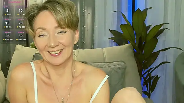 Snapshot of AkexandraFix chatting on 28, 2, 2025 AkexandraFix online show from 28, 2, 2025