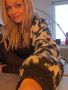 Lisavontease online show from 22, 2, 2026