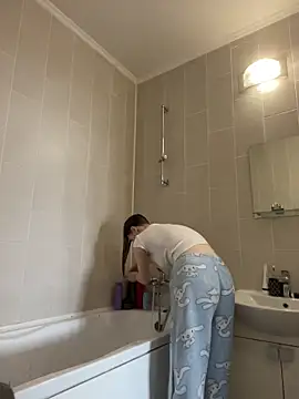 MaryHiggins online show from 12, 4, 2026