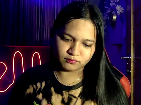 EmpressYna online show from 4, 11, 2025