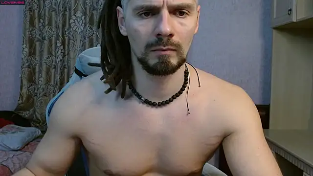 Snapshot of Aestheticguy101 chatting on 2, 2, 2025 Aestheticguy101 online show from 2, 2, 2025