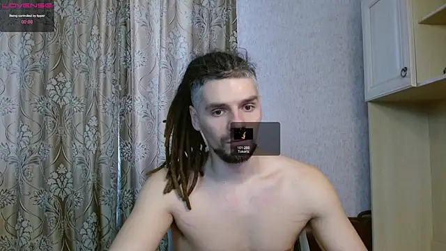 Snapshot of Aestheticguy101 chatting on 8, 3, 2025 Aestheticguy101 online show from 8, 3, 2025